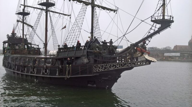 Private Westerplatte Tour by Car or Cruise Transport - Inclusions and Meeting Point