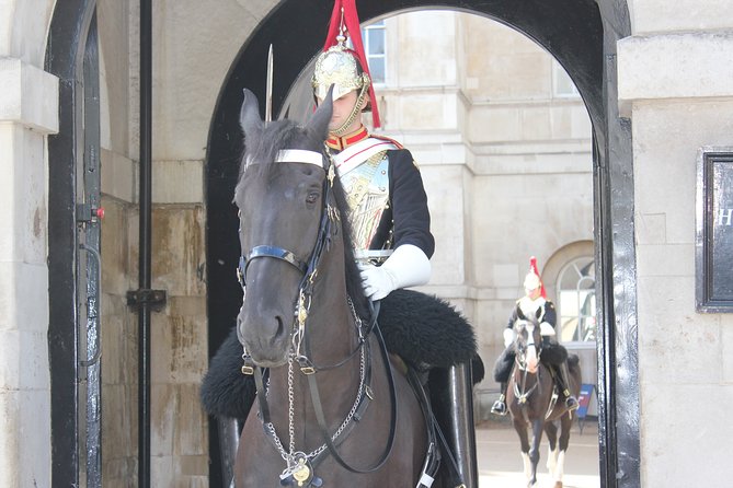 Private Westminster, Whitehall, and Windsor Castle Tour by Train. - Group Size and Privacy
