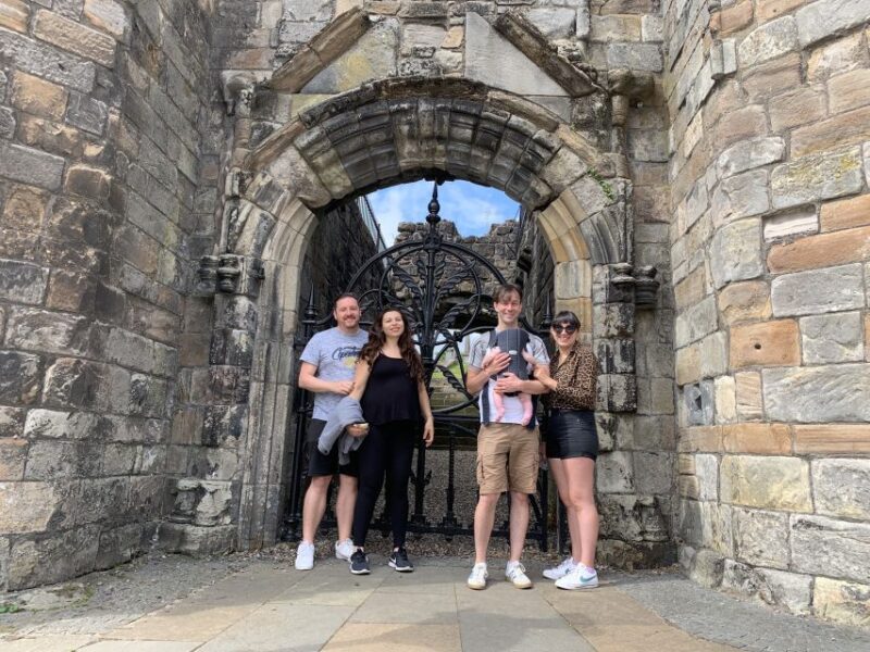 Private Windsor Town & Guided Castle Walking Tour - Guided Visit to Windsor Castle