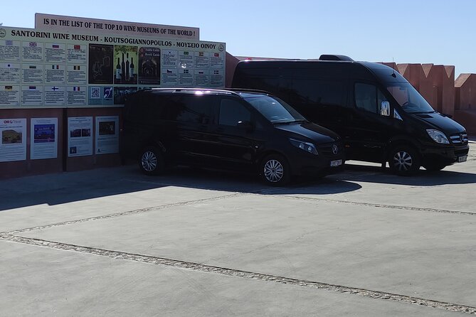 Private Wine Tour in 3 Wineries With 12 Wine Tastings and Tapas - Transportation and Service Animals