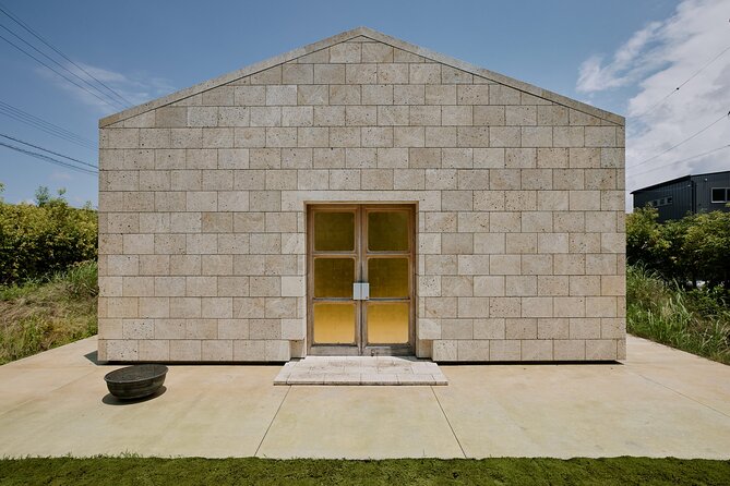 Private Work With Goldleaf at Kinzangama Kiln - Location and Overview