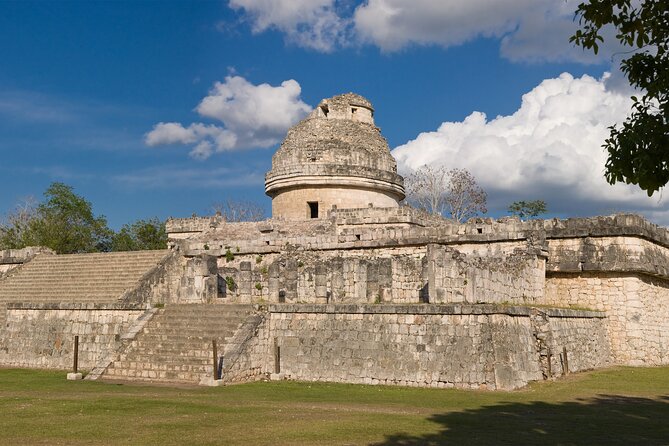 Private World Wonder Discovery Tour in Chichen Itza, Cenote and Valladolid - Guided Tour of Chichen Itza