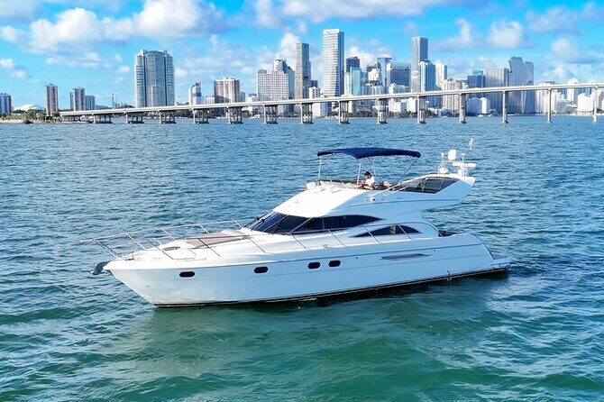 Private Yacht 60' +2 Jet Ski | + 1 Free Hour | Miami Yacht Rental - FAQ