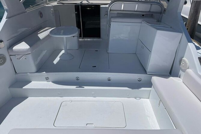 Private Yacht Cancun 42FT up to 8 People - Booking Confirmation