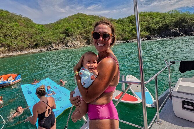 Private Yacht Charter ChicaFUN 3 Waterslides All Inclusive - Who Will Love This Tour?