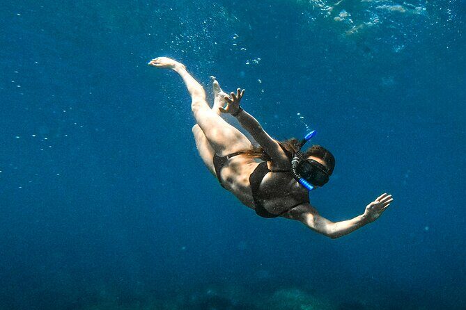 Private Yacht Charter ChicaFUN 5 Waterslides All Inclusive - A Closer Look at the Experience