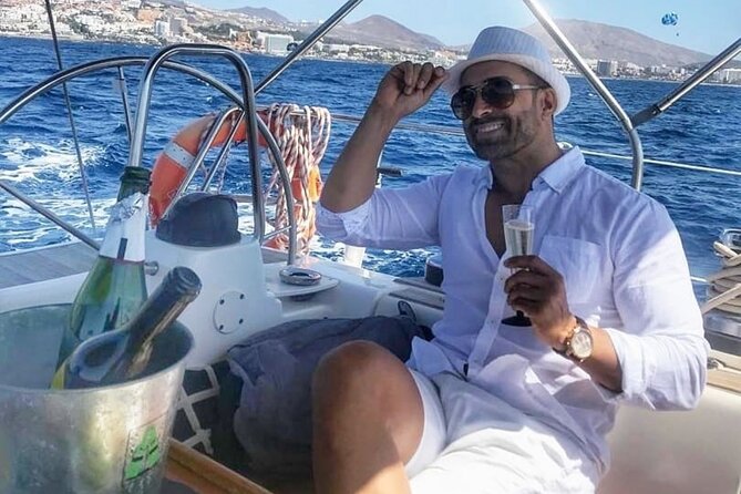 PRIVATE YACHT CHARTER Voyage, Food & Drinks Included! - Customer Ratings and Feedback