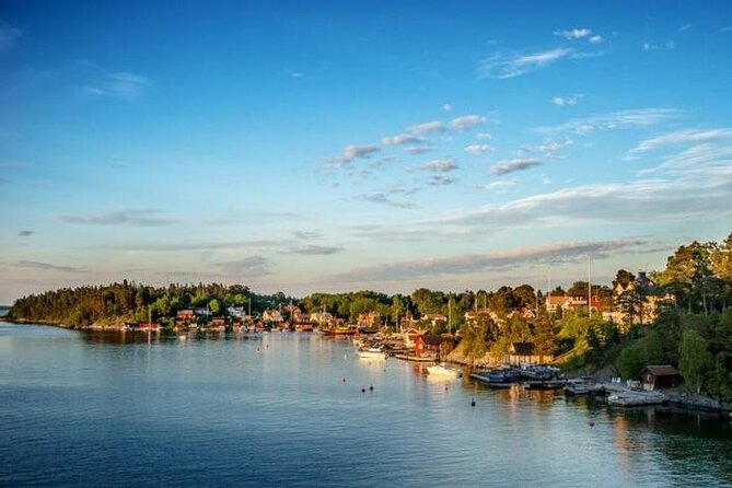 Private Yacht Cruise With Lunch or Dinner in Stockholm Archipelago - Onboard Dining and Drinks