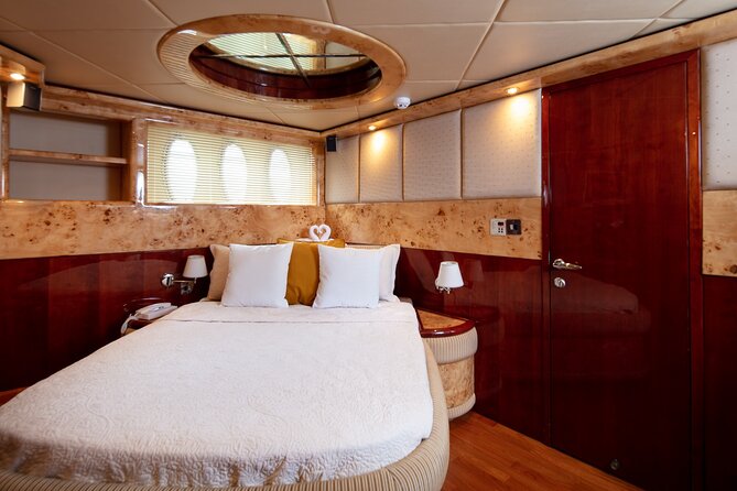 Private Yacht Dubai: Rent 61 Ft Luxury Yacht up to 30 People - Cancellation Policy