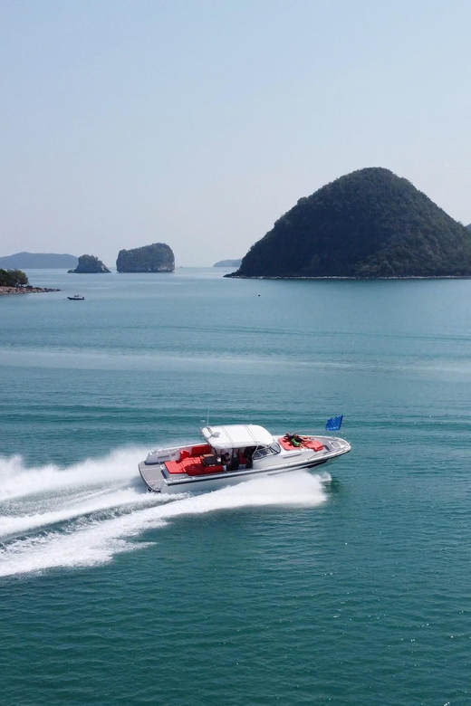 Private Yacht Tour: Hua Hin Islands (4 Hours) - Yacht Amenities