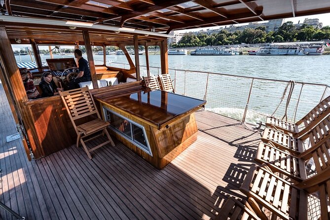 Private Yacht Tour in Budapest - Itinerary and Route Planning