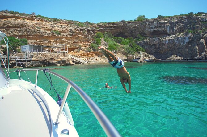 Private Yacht Trip From Rhodes to Symi Island or Lindos on a Luxury Yacht - Traveler Ratings and Feedback