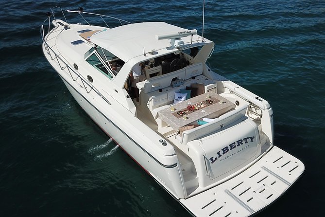 Private Yacht Ultimate Fishing and Snorkeling Adventure - 6 Hours - Inclusive Amenities and Gear