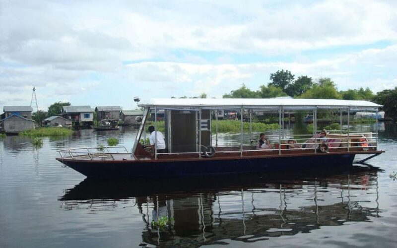 Private Yacht Visit Floating Village Chong Kneas - Meeting Point and Transportation