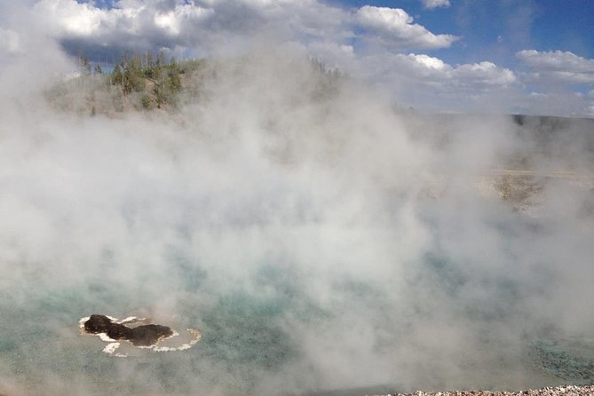 Private Yellowstone “The Volcano” Lower Loop PU@West Yellowstone - Reviews and Pricing