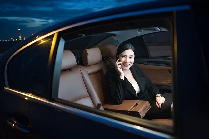 Private YYZ Arrival Transfer-Pearson Airport to Toronto/Misisauga - Transportation Options