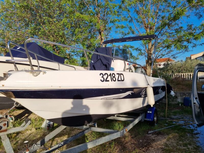 Privlaka, Zadar: Great Boat Tour Around Our Islands - Included Amenities and Services