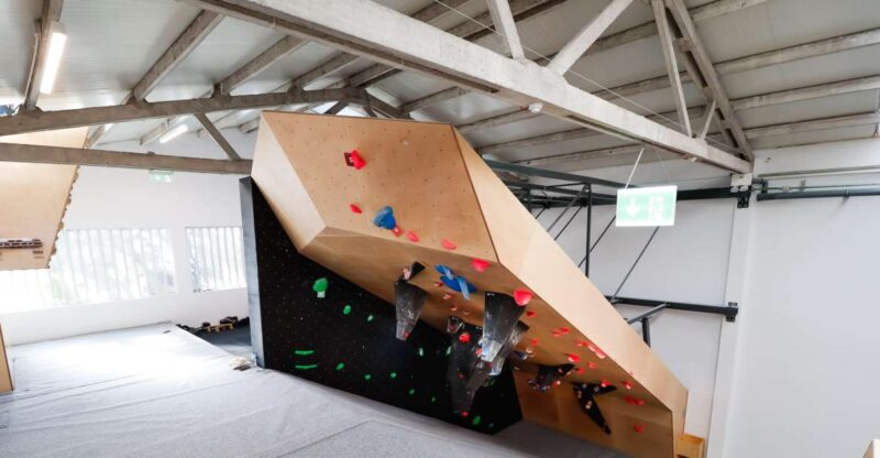 Proa Climbing Center: Indoor Climbing Gym Experience - Booking and Cancellation