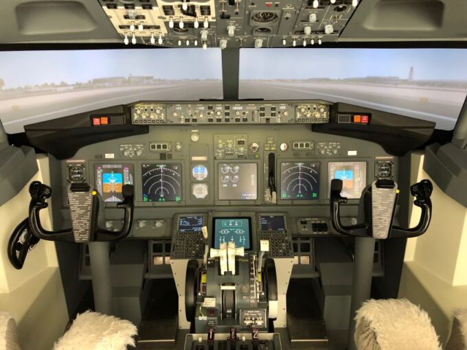 Professional Boeing 737-800 Simulator - 100 Minutes - Preparation and Procedures