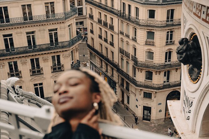 Professional Eiffel Tower Photo Tour With VOGUE Photographer - Meeting Point and End Point