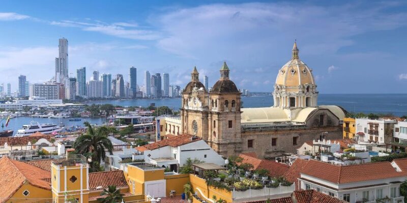 PROFESSIONAL GUIDED FULL CITY TOUR WITH STREET FOOD TASTING - Itinerary Details