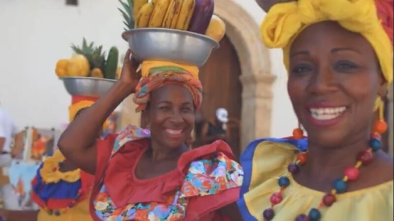 PROFESSIONAL GUIDED FULL CITY TOUR WITH STREET FOOD TASTING - Cultural Experience