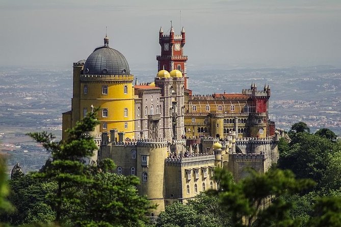 Professional Guides Walking Tours-Lisbon Day&Night (1-2pers) - Meeting and Pickup Information