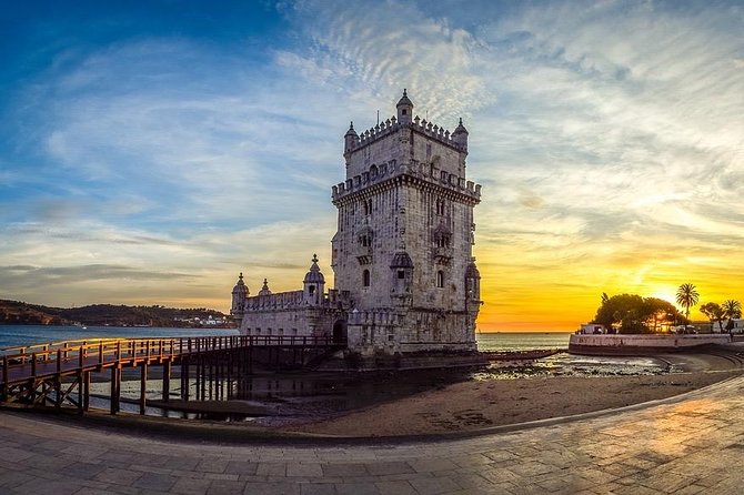 Professional Guides Walking Tours-Lisbon Day&Night (1-2pers) - Tour Experience