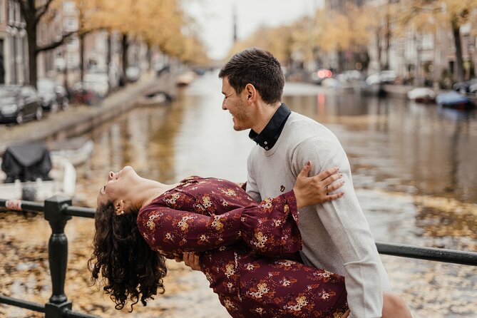 Professional Photo Session in Amsterdam and Tour - Meeting and Pickup