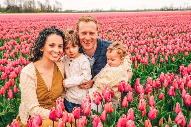 Professional Photoshoot at Private Tulip Field - Accessibility and Participation
