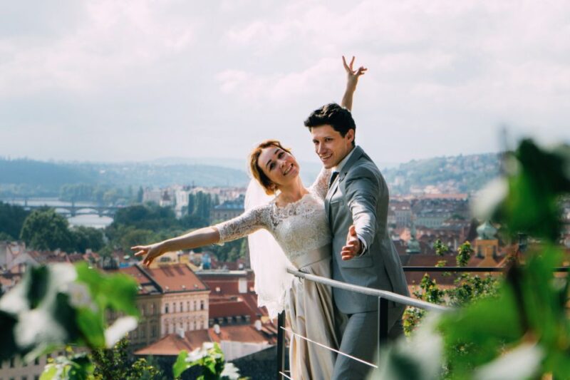 Professional Photoshoot in Prague - 1 Hour, 30 or 15 Min - Frequently Asked Questions