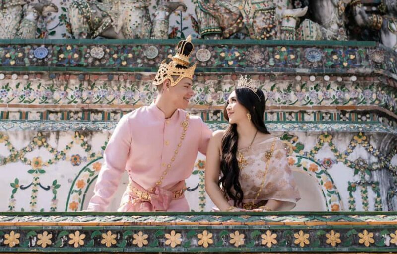 Professional Thai Costume Photography at Wat Arun, Bangkok - Key Points
