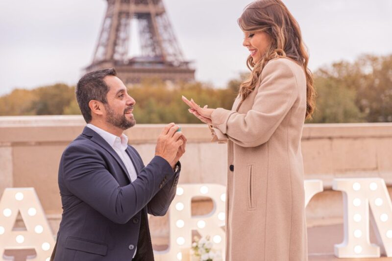 Proposal Marry Me - Big Letters - Paris Proposal Planner - Eiffel Tower Venue Options