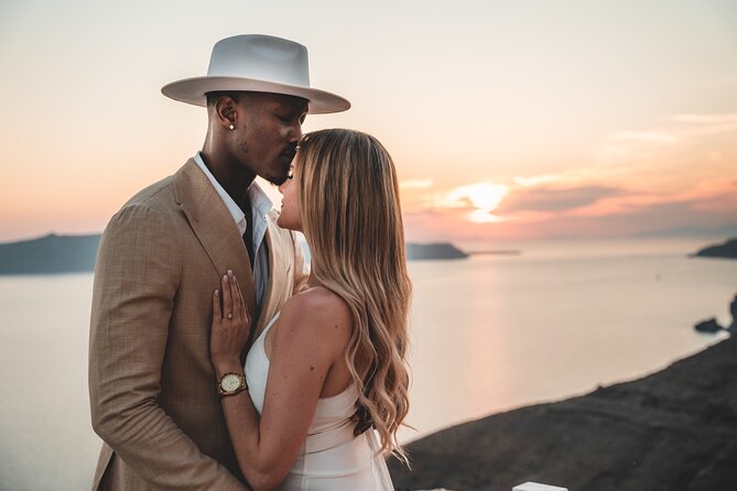 Proposal Set up in Santorini - Operating Hours