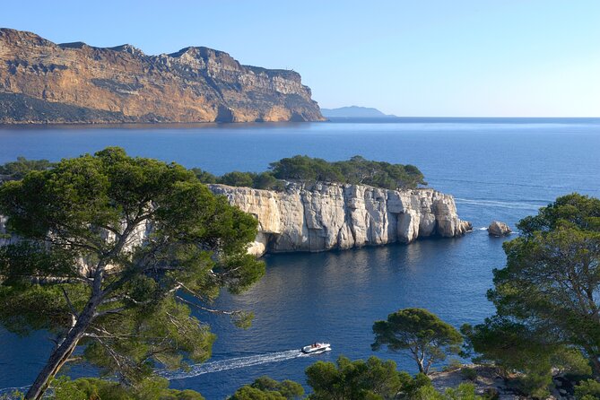 Provence Day Trip With Cassis Village Boat Ride and Local Wine Tasting From Aix - Explore Picturesque Provence