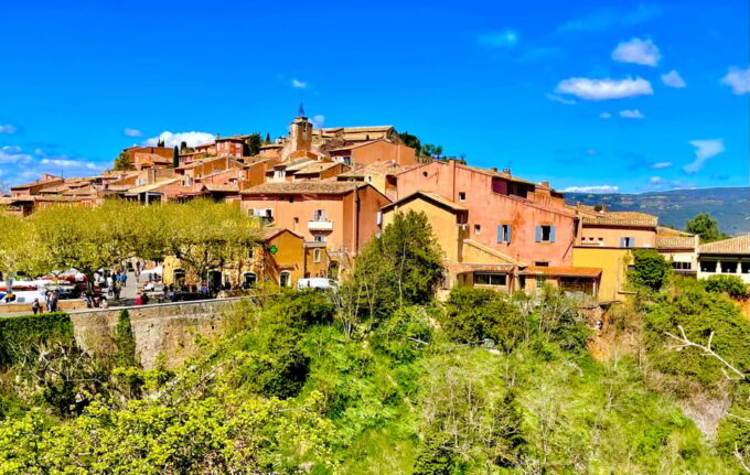 Provence Highlights Full-Day Tour From Avignon - Seasonal Highlights