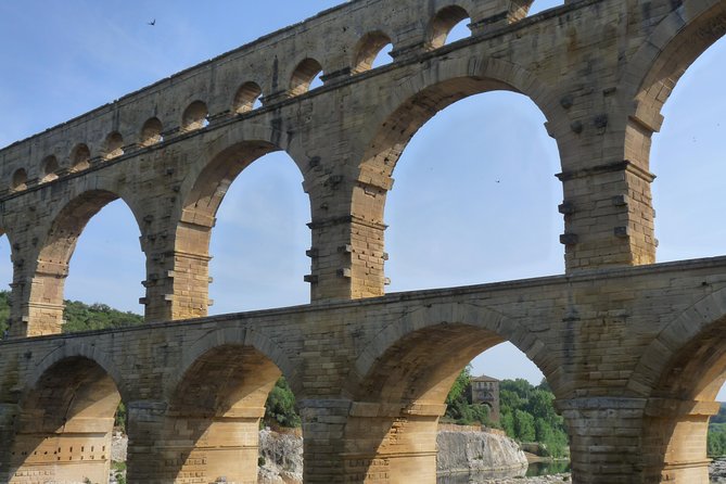 Provence in a Day Trip From Aix - Pickup and Meeting Point