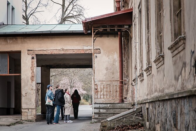 Psychiatric Hospital & Abandoned Cemetery - Visitor Guidelines