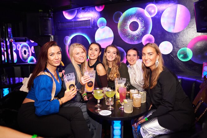 Pub Crawl of Central London - Dress Code and Age Requirement