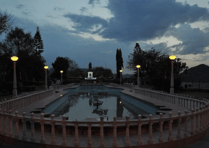 Pub Crawl Udaipur (3 Hours Guided Nightlife Experience) - What to Bring