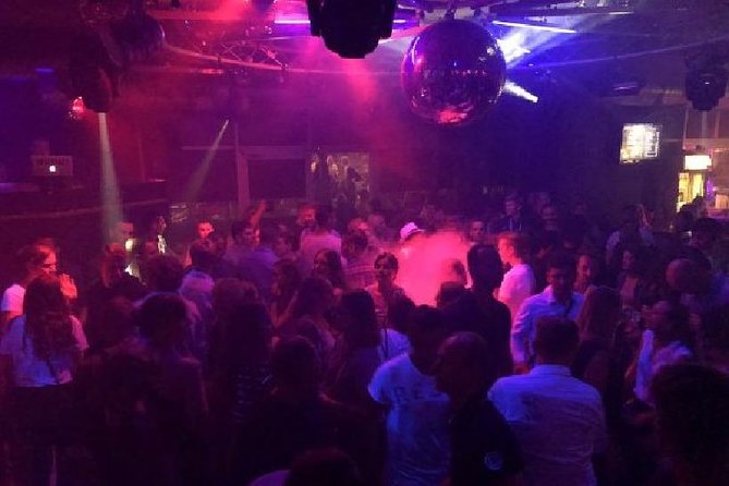 Pub Crawl - Ultimate Party Pub Crawl Incl. One-Hour Drinks Flat Rate - Company Information