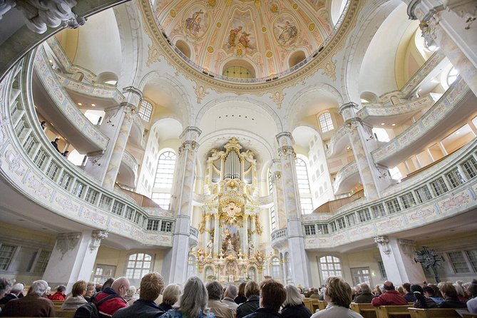 Public Guided Tour of the Old Town Including a Tour of the Frauenkirche - Meeting Point