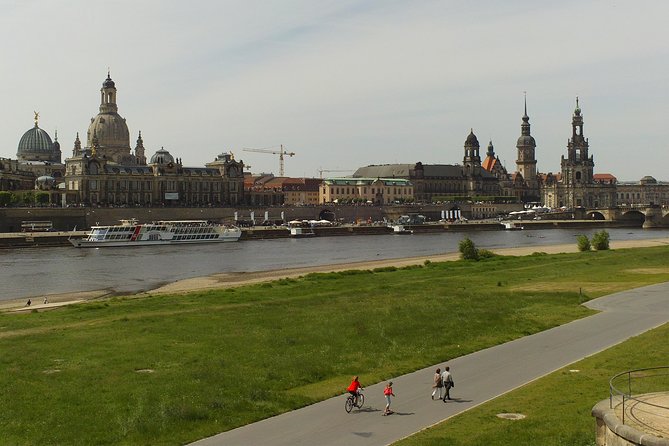 Public Guided Tour of the Old Town Including a Tour of the Frauenkirche - Tour Inclusions