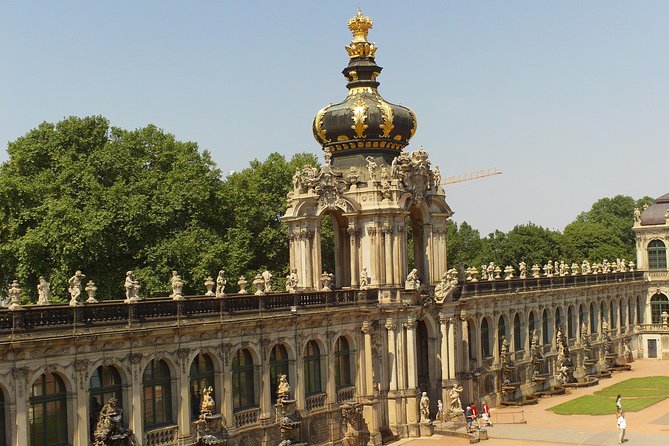 Public Guided Tour of the Old Town Including a Tour of the Frauenkirche - Parking Options