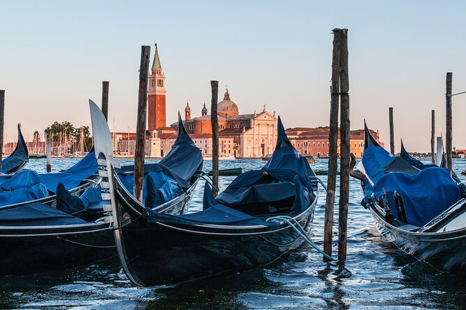 Public Tour: Doges Palace With St. Marks Basilica & Gondolas - Tour Meeting Point and Transportation