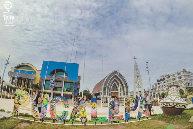 Pucallpa His Art. Photography, Art and Culture Tour. - Key Points