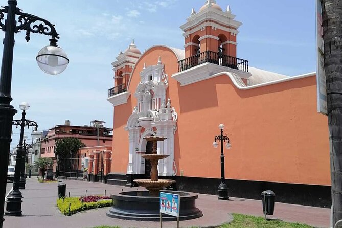 Pueblo Libre Walking Tour On The Footsteps of Simon Bolivar - Womens Contributions