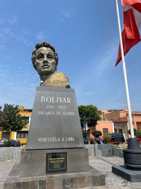 Pueblo Libre: Walking Tour on the Traces of Bolivar - Guided Tour Experience