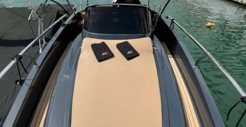 Puerto Banus: Boat Charter Moonday Yacht - Multilingual Service