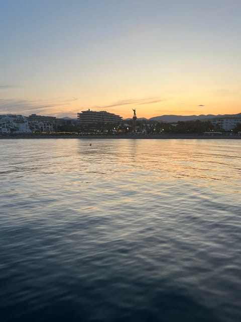 Puerto Banus Sunset Serenity Experience - Key Points